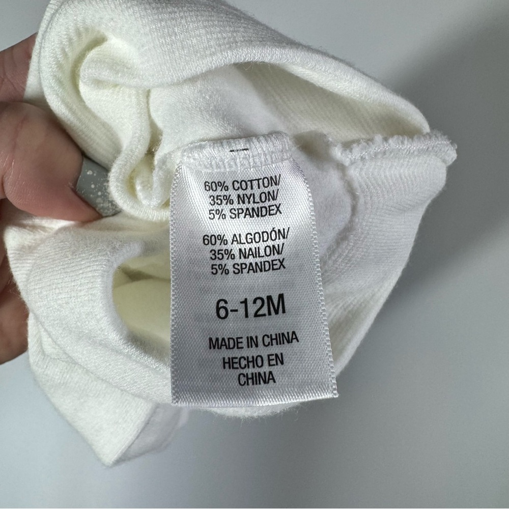 Bundle of Baby Girl Dresses Size 6 Months Floral Polka Dots Stripes Carter’s - Picture 8 of 16